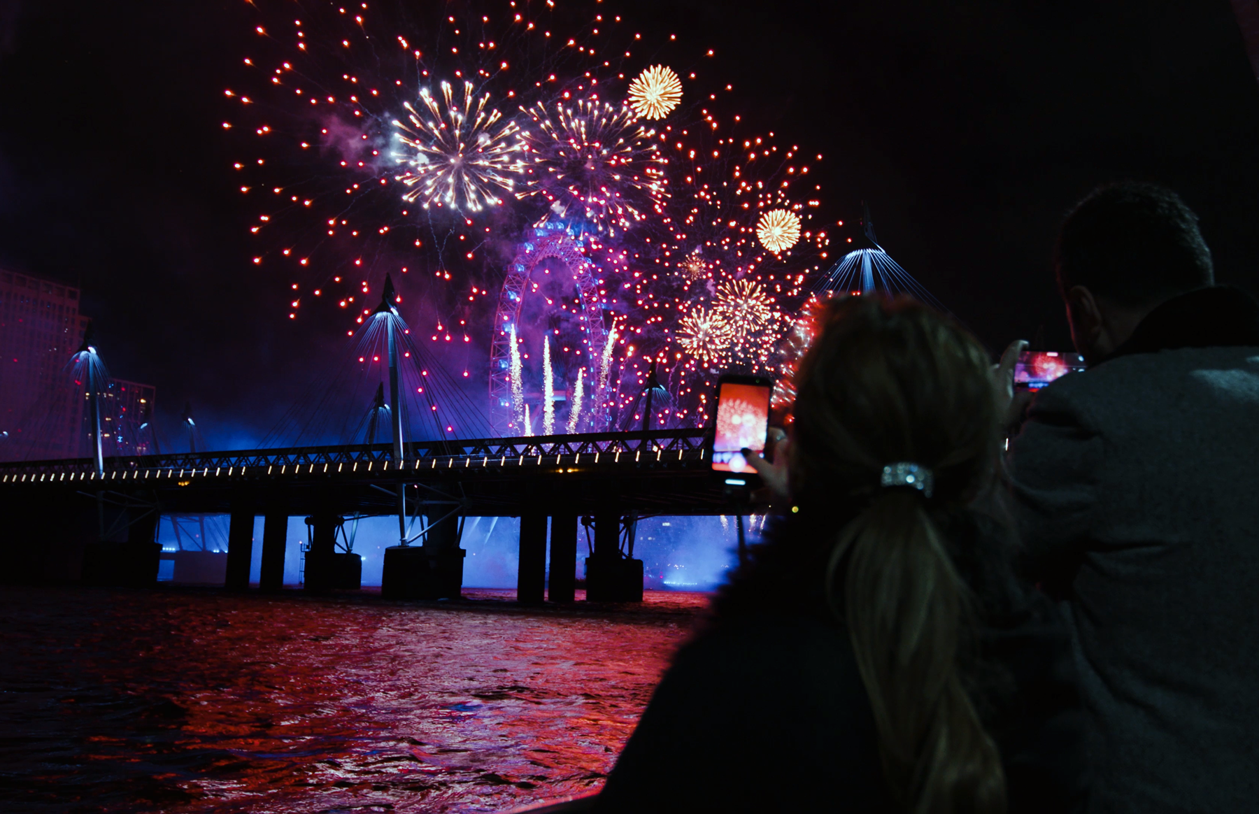 Lounge Fireworks3