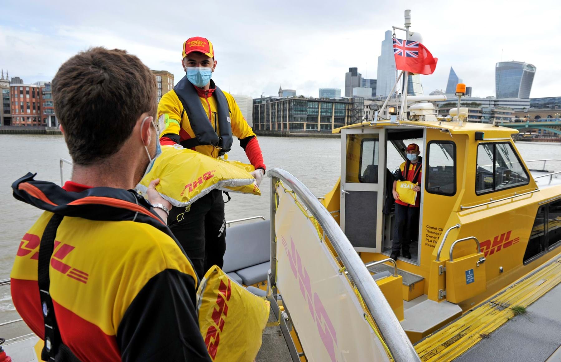Dhl Now Delivers On The River Uber Boat By Thames Clippers