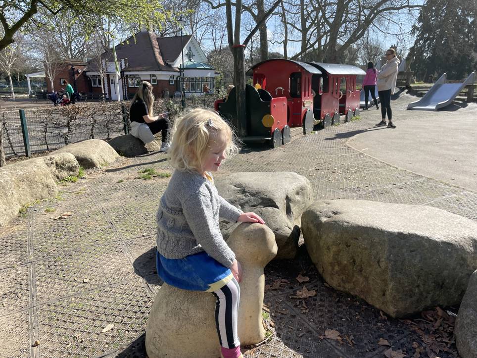 Bishops Park ©Bablands.London