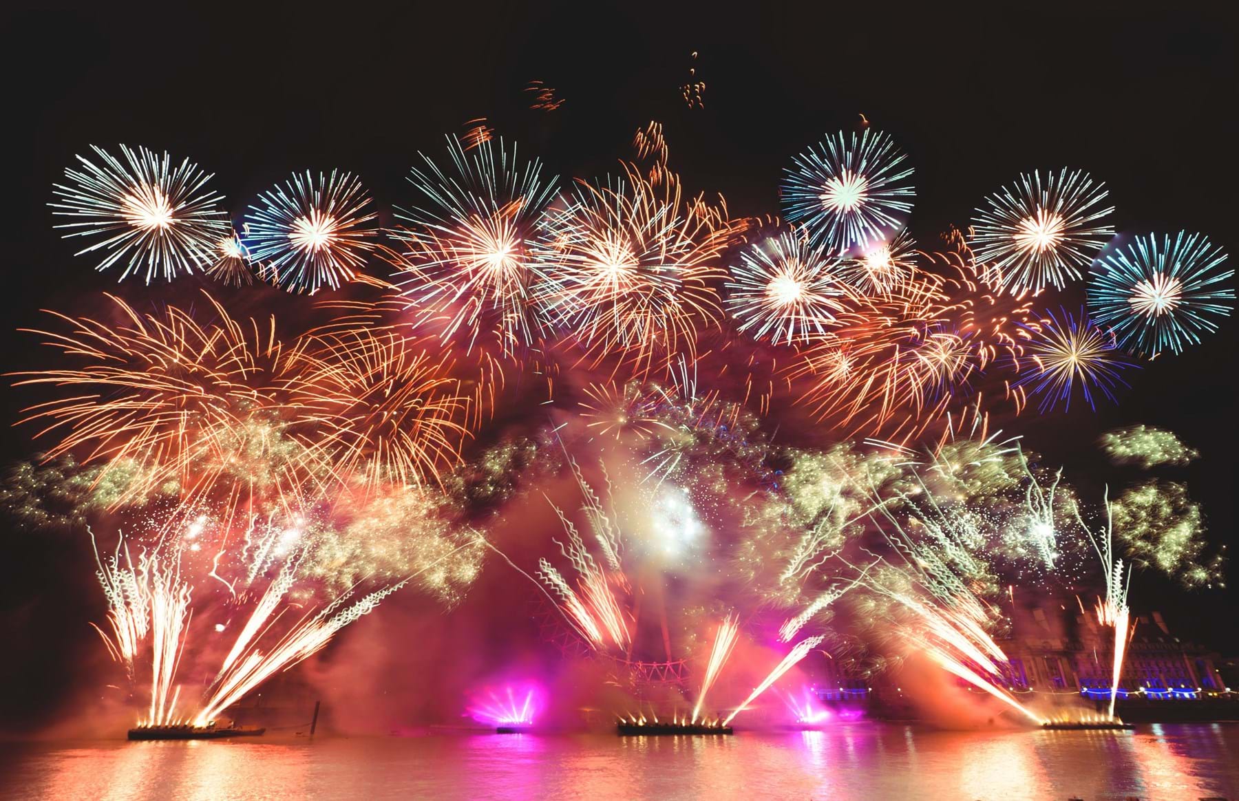 London New Year's Eve fireworks @towfiqu barbhuiya