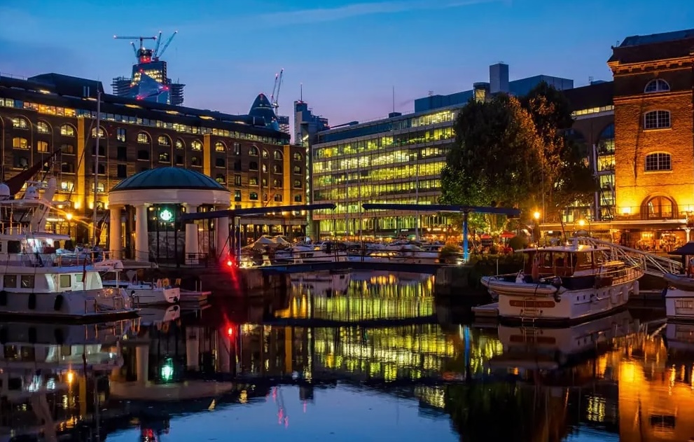 St Katherine Docks (1)