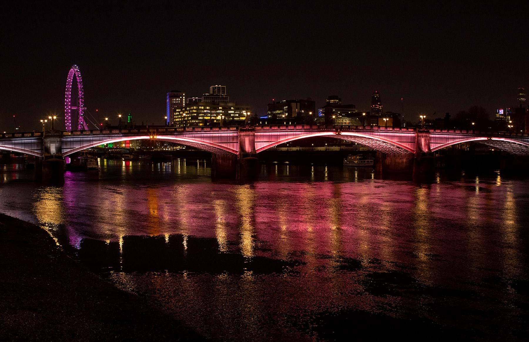 Lambeth Bridge Illuminated River © Paul Crawley