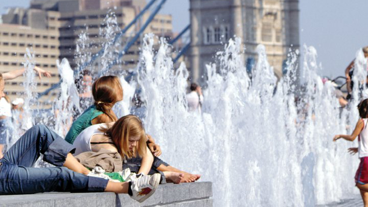 More London Fountain