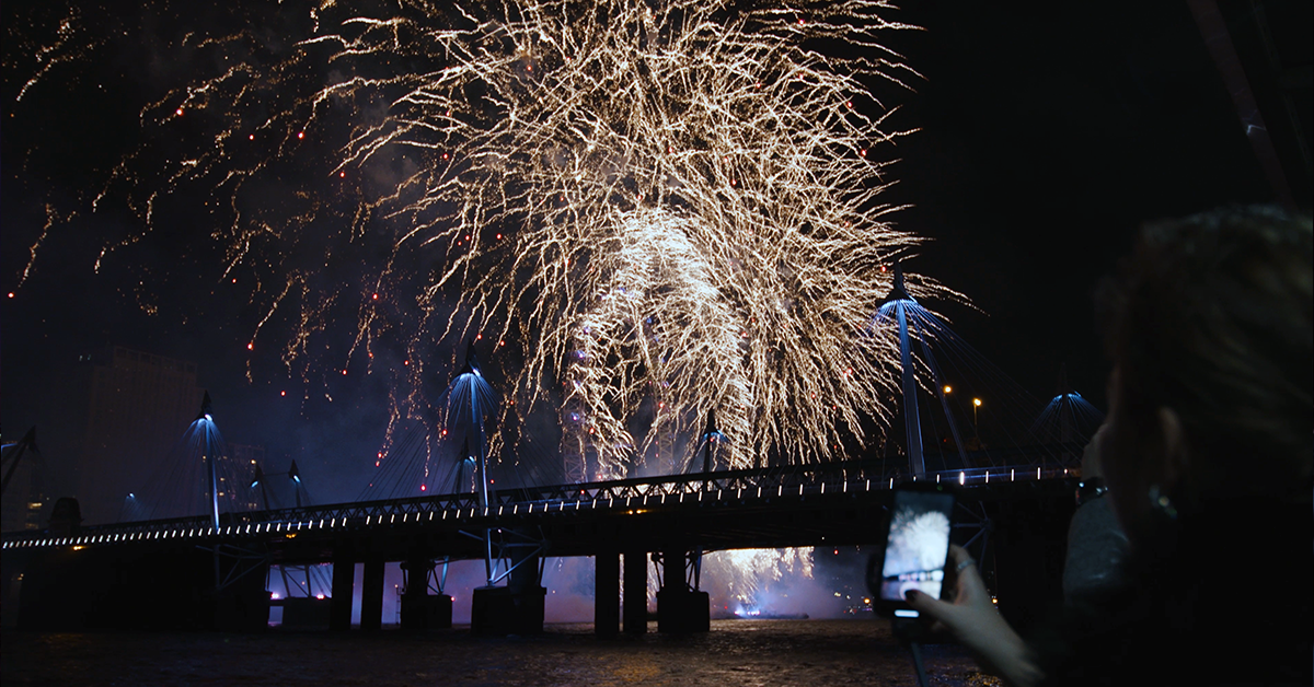 Lounge Fireworks 1200X628