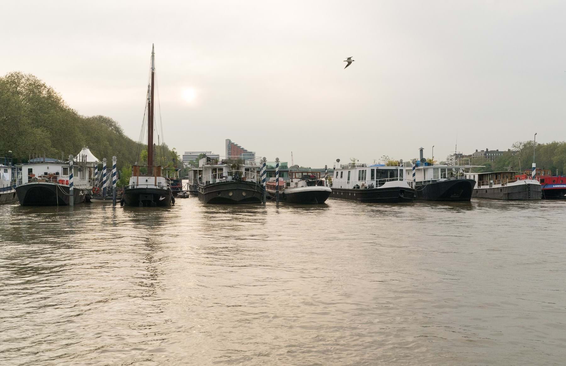 Wandsworth Riverside Quarter Pier - Uber Boat by Thames Clippers